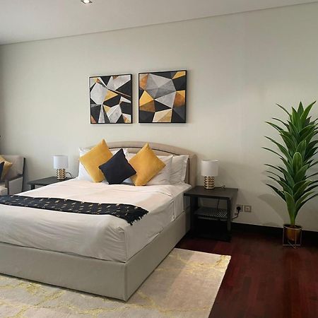 Anantara Hotel Apartment Palm Jumeirah Connected Anantara Hotel دبي المظهر الخارجي الصورة
